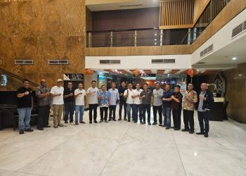 Bupati Humbang Hasundutan Dr. Oloan Paniaran  Nababan , SH., MH melakukan temu ramah dgn Pengurus Toga Purba Sumatera Utara.