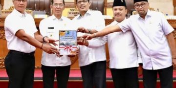 Tahun Pertama Amsakar-Li Claudia, Pendapatan Daerah Naik Signifikan