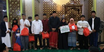 Safari Rhamadan, Wali Kota Bekasi Hadiri Tarawih Keliling di Masjid Jami Nurul Ikhwan,