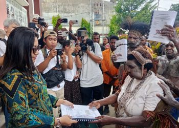 Pertahankan Tanah Adat, SK Bupati Merauke Digugat