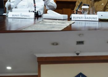 Kunjungi Pelayanan Publik Mall di Bandung Bupati Tapanuli Utara ,targetkan Pelayanan Prima untuk masyarakat  ‎