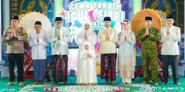 Gema Takbir Pemprov Jatim, Ribuan Warga dan Grup Bedug Semarakkan Malam Idulfitri