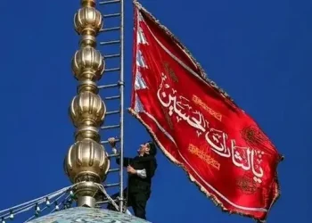 Iran Kibarkan Bendera Merah, Simbol Balas Dendam atas Kematian Ali Khamenei