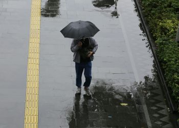 Prediksi BMKG Sebagian Wilayah Jakarta Diguyur Hujan pada Selasa Sore