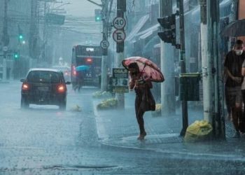 Prediksi BMKG: Mayoritas Kota Besar Indonesia Diguyur Hujan pada Rabu