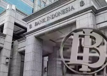 Bank Indonesia Naikkan Suku Bunga, Ekonom Prediksi Rupiah Kembali Menguat