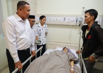Wali Kota Bekasi Pastikan Korban Kecelakaan Mobil Distribusi SPPG Tercover dan Biaya Pendidikan Anak Korban Ditanggung