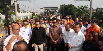 Plh Wali Kota Bekasi dan Komisi V DPR RI Tinjau Infrastruktur Stasiun Bekasi Timur dan Proyek Flyover Bulak Kapal.