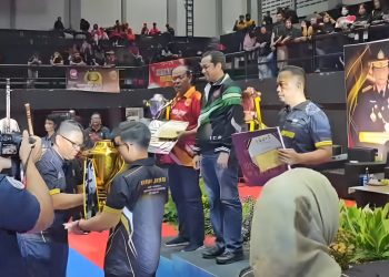 Polrestabes Surabaya Juara Umum Kejuaraan Karate Piala Kapolda Jatim