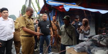 Tri Adhianto Harapkan Pedagang Patuh Penataan Pasar Baru, Tidak Ada Pihak yang Menghambat Kebijakan