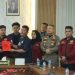 Ketua DPRD Kota Batam Terima Aksi Unjukrasa Mahasiswa UNRIKA, Siap Tindak Lanjuti Aspirasi Soal Air Bersih, Sampah, dan Tata Kelola Lahan