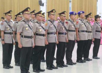 Pimpin Sertijab, Pejabat Utama dan Kapolres Baru di Papua Barat Diminta Siaga