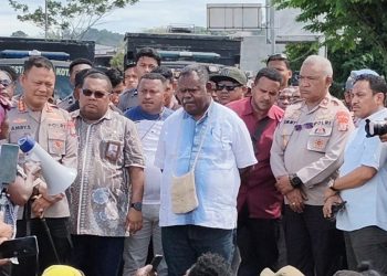 Blokade Dibuka, Gubernur Papua Barat Daya Komitmen Tindaklanjuti Tuntutan Mama Papua