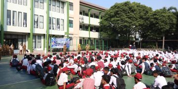 Wakil Wali Kota Bekasi Tinjau Hari Pertama Masuk Sekolah, Pastikan Kesiapan SMP Negeri Sambut Tahun Ajaran Baru 2026