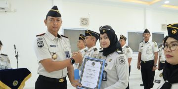 Lapas Batam Ikuti Apel Bersama Kemenko Kumham Imipas, Dirangkaikan dengan Penyerahan Penghargaan Pegawai Teladan