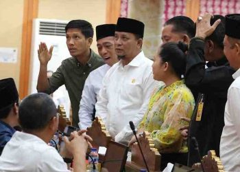 Dari Rapat Paripurna DPRD Kota Batam: Fraksi-fraksi Partai Politik Sepakat Lanjutkan Pembahasan Tiga Ranperda Usulan Wali Kota