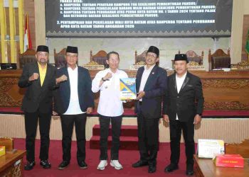 Rapat Paripurna DPRD Kota Batam: Wali Kota Sampaikan Nota Keuangan RAPBD Perubahan Rp 4,55 T