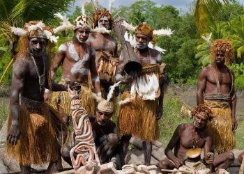 Dunia Mengenal Papua Lewat Lensa Kolonial : Romantisme Ilmu Pengetahuan atau Eksploitasi Budaya?