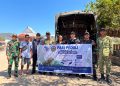 Unsur TNI AL KRI HIU-634 Salurkan Bantuan Kemanusiaan Bagi Masyarakat Terdampak Gempa di Pulau Riung NTT