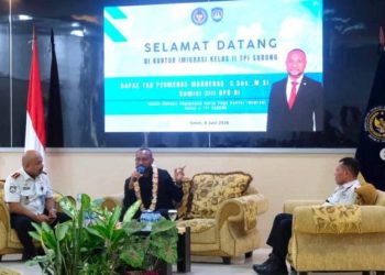 DEO Sorong Jadi Pintu Gerbang Raja Ampat, Yan Mandenas Dorong Penerbangan Internasional