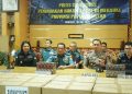 Gagalkan Potensi Kerugian Negara, TNI AL Sita Puluhan Ribu Bungkus Rokok Ilegal di Merauke