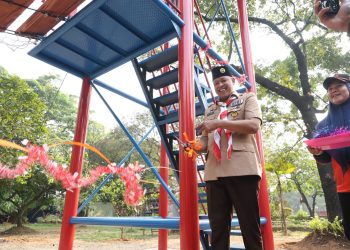 Wali Kota Bekasi Resmikan Flying Fox BPBD, Edukasi Kebencanaan Dikemas Makin Menarik