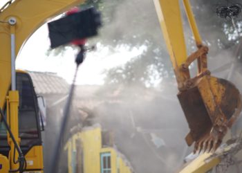 Pemerintah Kota Bekasi Tertibkan Bangunan Liar di Jalan Hankam Jatirahayu Kecamatan Pondok Melati