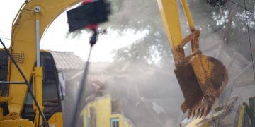 Pemerintah Kota Bekasi Tertibkan Bangunan Liar di Jalan Hankam Jatirahayu Kecamatan Pondok Melati