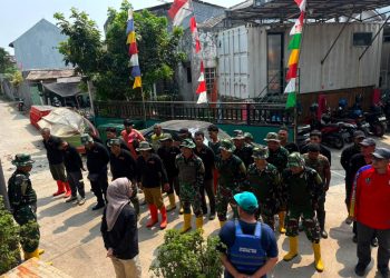 DLH Kota Bekasi Gandeng KP2C dan Tim Marinir TNI AL Susur DAS Kali Bekasi