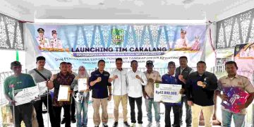 Realisasikan Pokir, Wakil Ketua I DPRD Kota Batam Serahkan 100 Mesin Ketinting untuk Nelayan se-Kecamatan Belakangpadang
