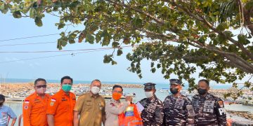 Pantau Aktivitas Gunung Anak Krakatau, TNI AL, Siagakan Undur KRI dan Personnel SAR di Selat Sunda