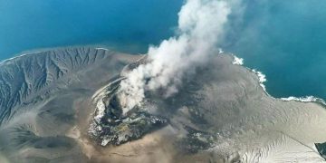 Liputan di Gunung Anak Krakatau, Tujuh Orang Hilang Kontak
