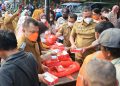 Selasa Ceria Berbagi Makanan dan Masker, Wali Kota Bekasi Antisipasi Dampak Dari Sebaran Abu Vulkanik
