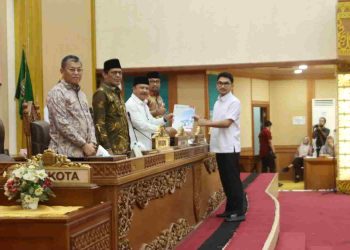 Gelar Paripurna: DPRD Kota Batam Tetapkan 11 Ranperda dalam Propemperda 2027, Drainase Terintegrasi Jadi Prioritas