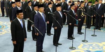 Bahlil Menko Hilirisasi dan Transisi Energi, Ini Daftar Lengkap Reshuffle Kabinet ke-7 Prabowo