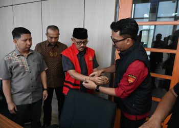 Penyidik Kejati Jabar Tahan Wakil Bupati Indramayu, Dalam Kasus Dugaan KorupsiTunjangan DPRD Rp 18,79 Miliar
