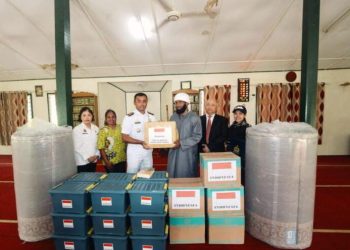 Singgah di Honiara, KRI dr. Wahidin Sudirohusodo-991 Lakukan Rangkaian Kegiatan Kemanusiaan