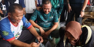 Penataan Pasar Rakyat Terus Dilakukan, Wali Kota Bekasi Dorong ASN Belanja di Pasar Gerakan Ekonomi Rakyat
