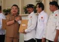 Perkuat Deteksi Dini dan Jaga Stabilitas Wilayah, Wawali Harris Bobihoe Kukuhkan Pengurus FKDM