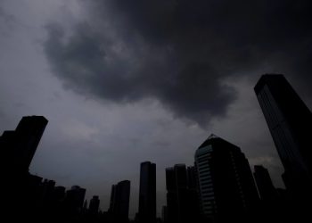 Prakiraan BMKG: Awan Cumulonimbus Berpotensi Muncul di Sumatera hingga Papua